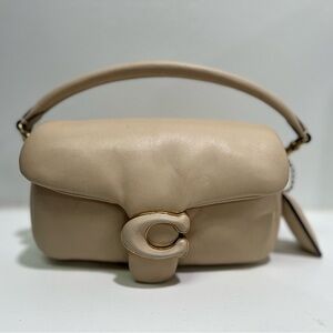 Coach Pillow Tabby 18